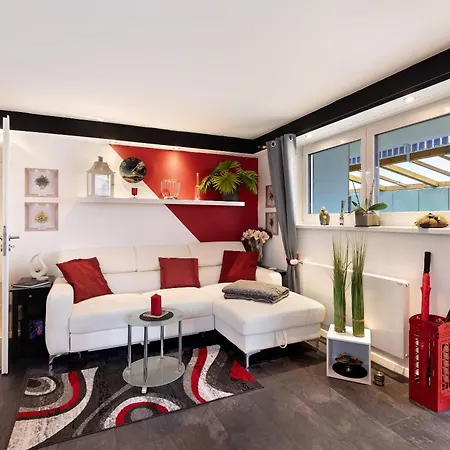 Apartment Am Tobelbach Oberlenningen Extérieur photo