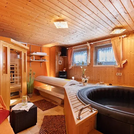 Apartment Am Tobelbach Oberlenningen Extérieur photo